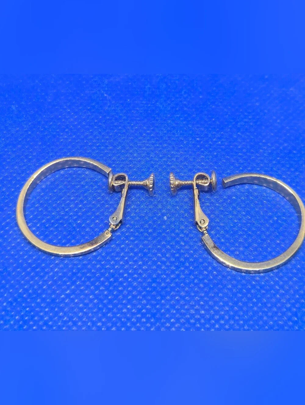 ​Vintage Vendome Gold Tone Screw Back Hoop Earrings Convertible Clip On